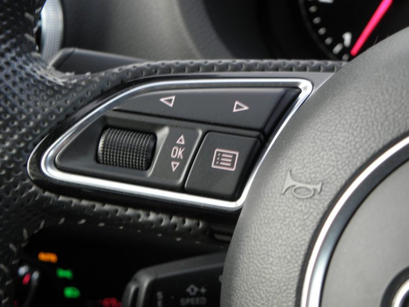 AUDI A3 1.4 TFSI 125 CH S LINE SPORTPAKET 2014