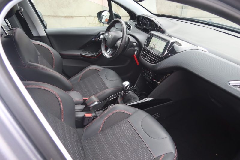 PEUGEOT 2008 1.2 PURETECH 110CH E6.C GT LINE S&S 5CV 2019