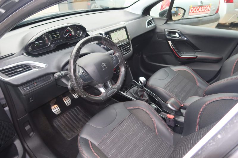 PEUGEOT 2008 1.2 PURETECH 110CH E6.C GT LINE S&S 5CV 2019