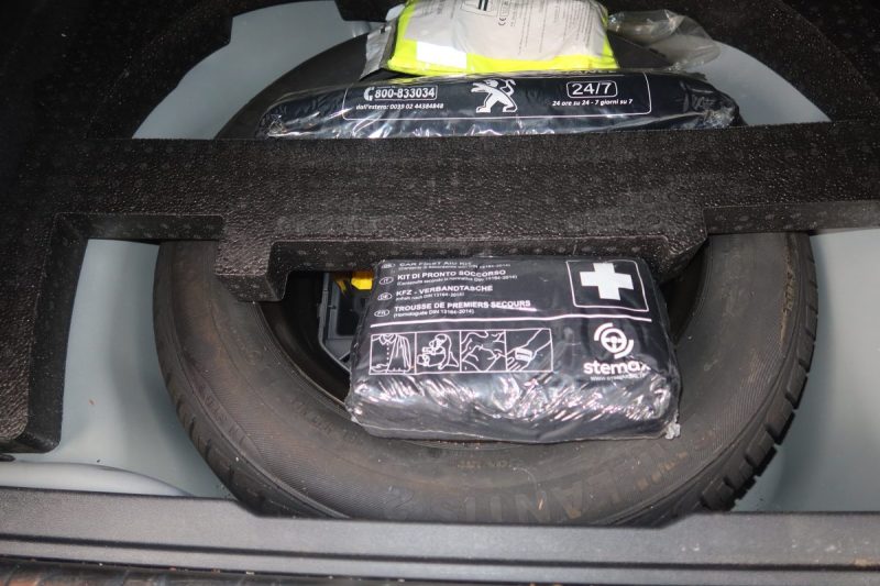 PEUGEOT 2008 1.2 PURETECH 110CH E6.C GT LINE S&S 5CV 2019