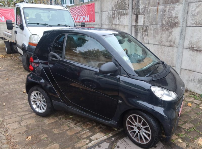 SMART FORTWO 0.9 TURBO PASSION 82CH / INTÉRIEUR TOUT CUIR / NAVIGATION MULTIMÉDIA KENWOOD    2009
