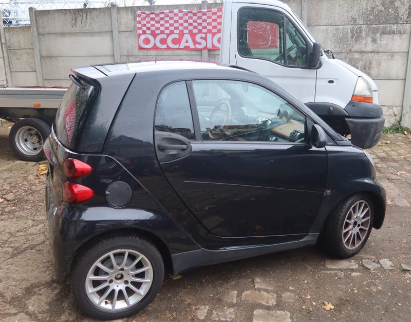 SMART FORTWO 0.9 TURBO PASSION 82CH / INTÉRIEUR TOUT CUIR / NAVIGATION MULTIMÉDIA KENWOOD    2009