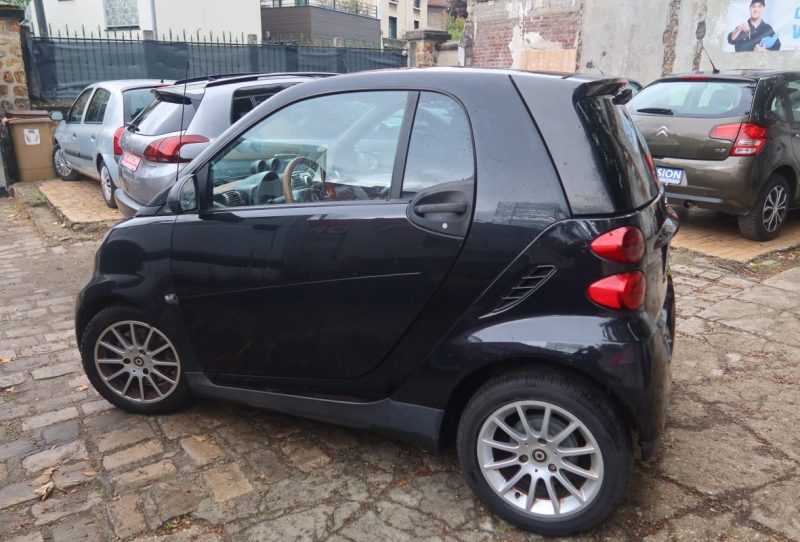 SMART FORTWO 0.9 TURBO PASSION 82CH / INTÉRIEUR TOUT CUIR / NAVIGATION MULTIMÉDIA KENWOOD    2009