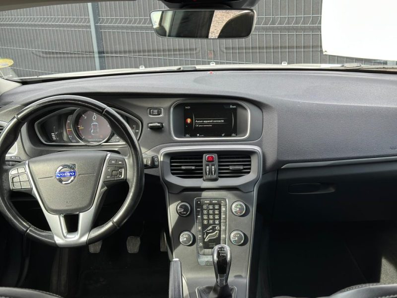 Volvo V40 1.6 D2 115cv Momentum BUSINESS garantie 12mois caméra de recul