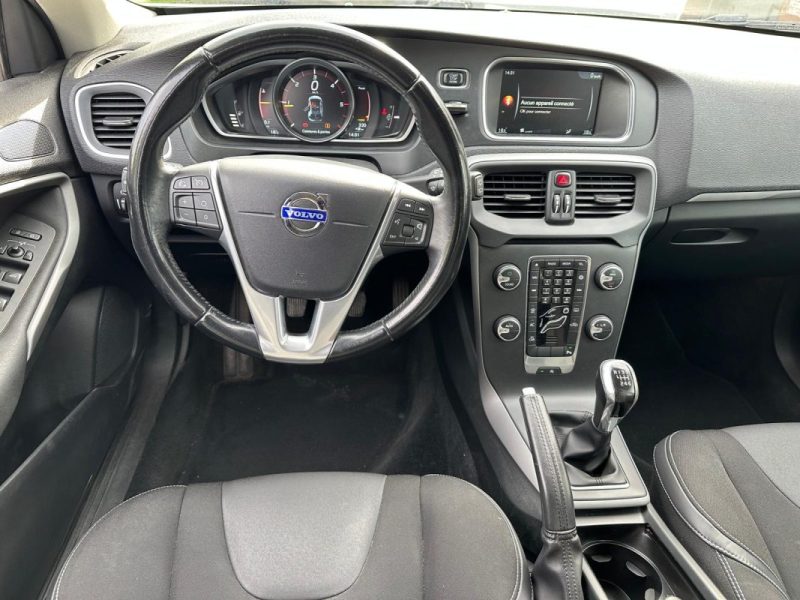 Volvo V40 1.6 D2 115cv Momentum BUSINESS garantie 12mois caméra de recul