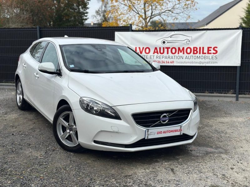 Volvo V40 1.6 D2 115cv Momentum BUSINESS garantie 12mois caméra de recul