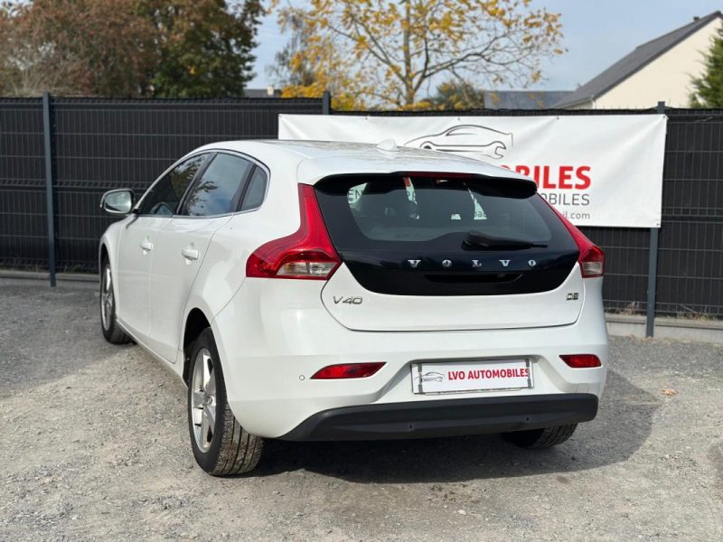 Volvo V40 1.6 D2 115cv Momentum BUSINESS garantie 12mois caméra de recul
