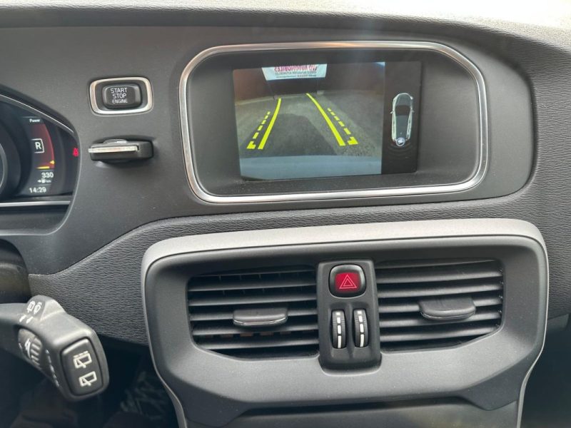 Volvo V40 1.6 D2 115cv Momentum BUSINESS garantie 12mois caméra de recul