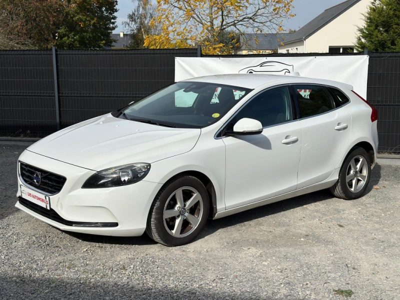 Volvo V40 1.6 D2 115cv Momentum BUSINESS garantie 12mois caméra de recul