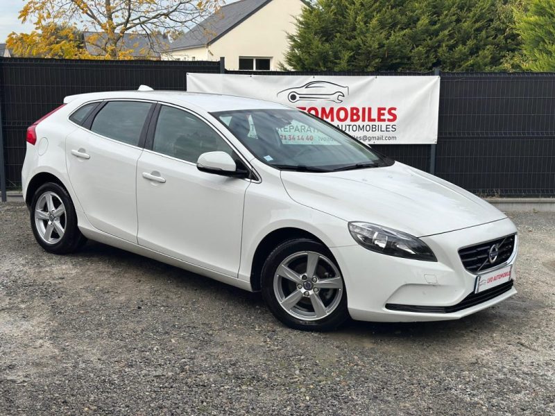 Volvo V40 1.6 D2 115cv Momentum BUSINESS garantie 12mois caméra de recul