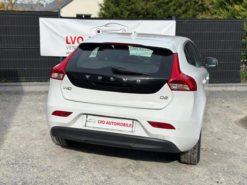 Volvo V40 1.6 D2 115cv Momentum BUSINESS garantie 12mois caméra de recul