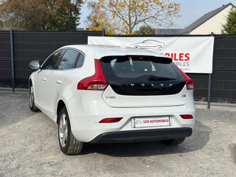 Volvo V40 1.6 D2 115cv Momentum BUSINESS garantie 12mois caméra de recul