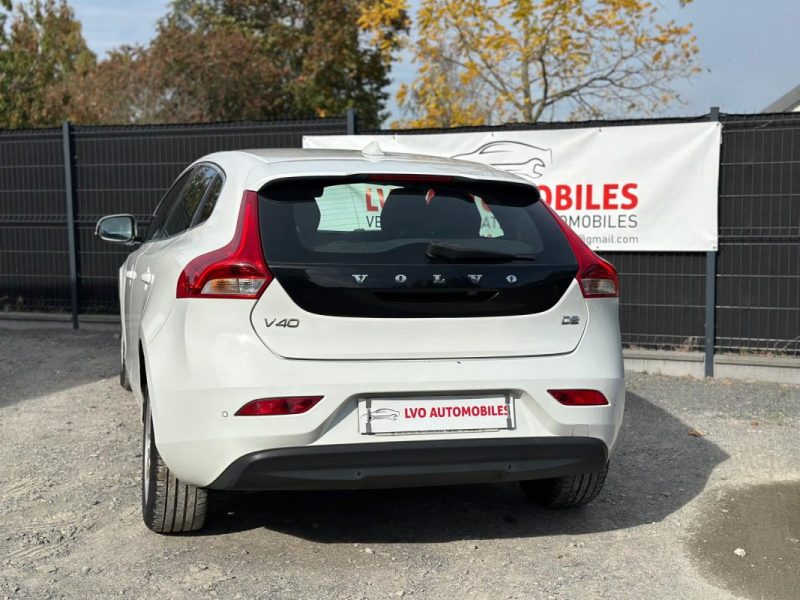 Volvo V40 1.6 D2 115cv Momentum BUSINESS garantie 12mois caméra de recul