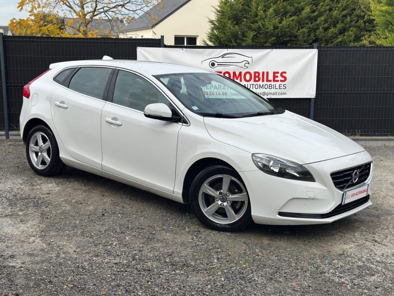 Volvo V40 1.6 D2 115cv Momentum BUSINESS garantie 12mois caméra de recul