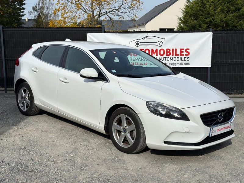 Volvo V40 1.6 D2 115cv Momentum BUSINESS garantie 12mois caméra de recul