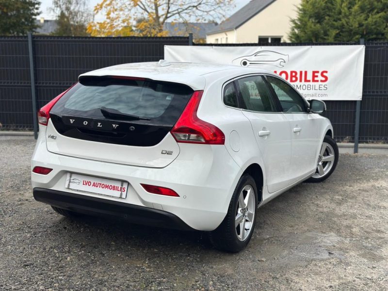 Volvo V40 1.6 D2 115cv Momentum BUSINESS garantie 12mois caméra de recul