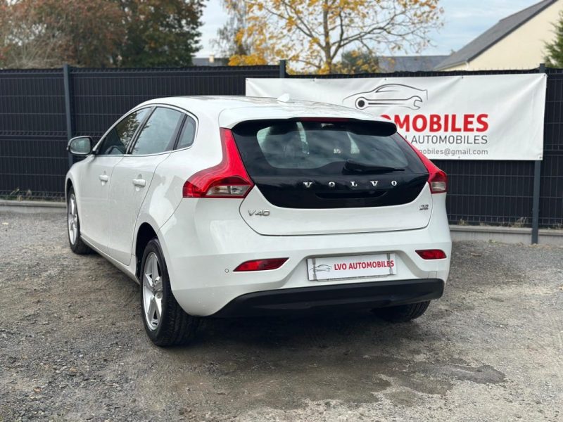 Volvo V40 1.6 D2 115cv Momentum BUSINESS garantie 12mois caméra de recul