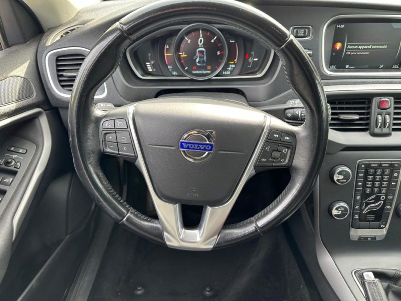 Volvo V40 1.6 D2 115cv Momentum BUSINESS garantie 12mois caméra de recul