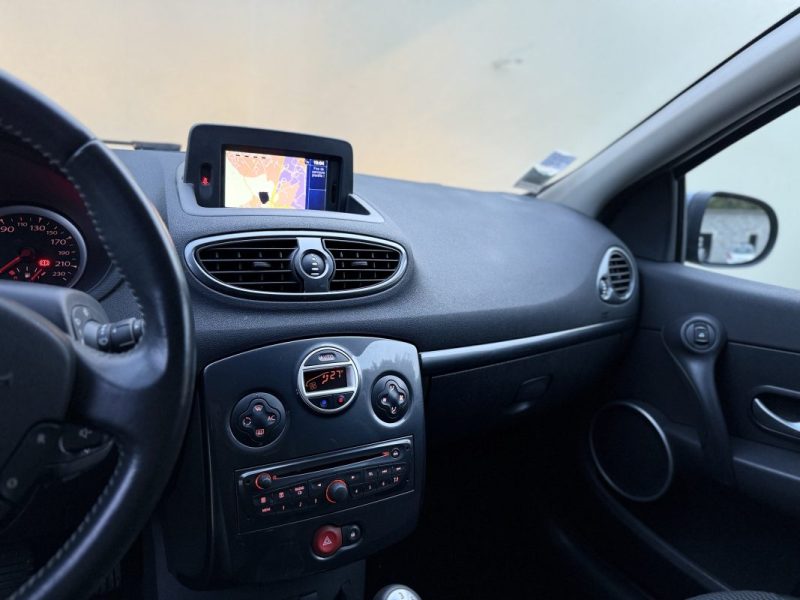 RENAULT CLIO 1.5 DCI 85CV XV DE FRANCE 2010 98 000KM