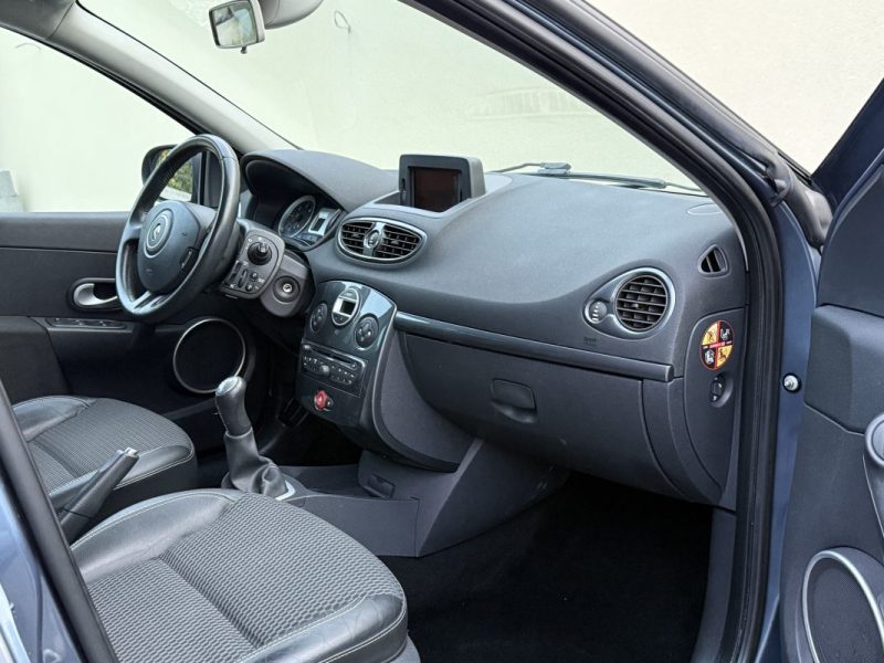 RENAULT CLIO 1.5 DCI 85CV XV DE FRANCE 2010 98 000KM