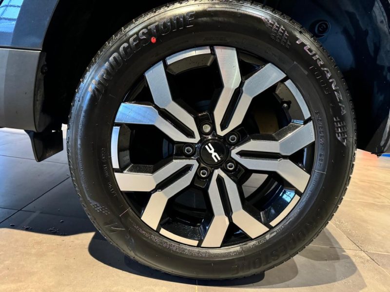 DACIA DUSTER 1.0 ECO-G 100 JOURNEY 4X2 / CAMERA 360° / SIEGES CHAUFFANTS / DETECTEUR ANGLES MORTS  2023