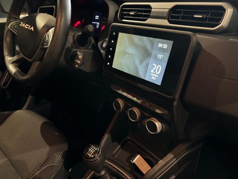 DACIA DUSTER 1.0 ECO-G 100 JOURNEY 4X2 / CAMERA 360° / SIEGES CHAUFFANTS / DETECTEUR ANGLES MORTS  2023