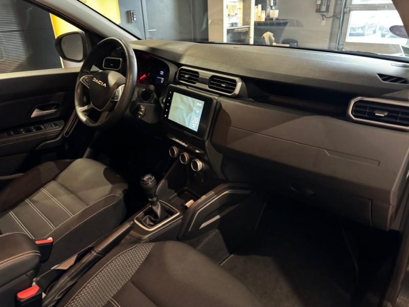 DACIA DUSTER 1.0 ECO-G 100 JOURNEY 4X2 / CAMERA 360° / SIEGES CHAUFFANTS / DETECTEUR ANGLES MORTS  2023