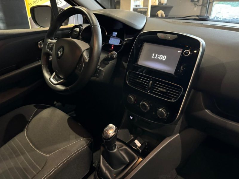 RENAULT CLIO 1.5 DCI 90 ENERGY LIMITED / DISTRIBUTION 2024 / ENTRETIEN RENAULT COMPLET /  2017