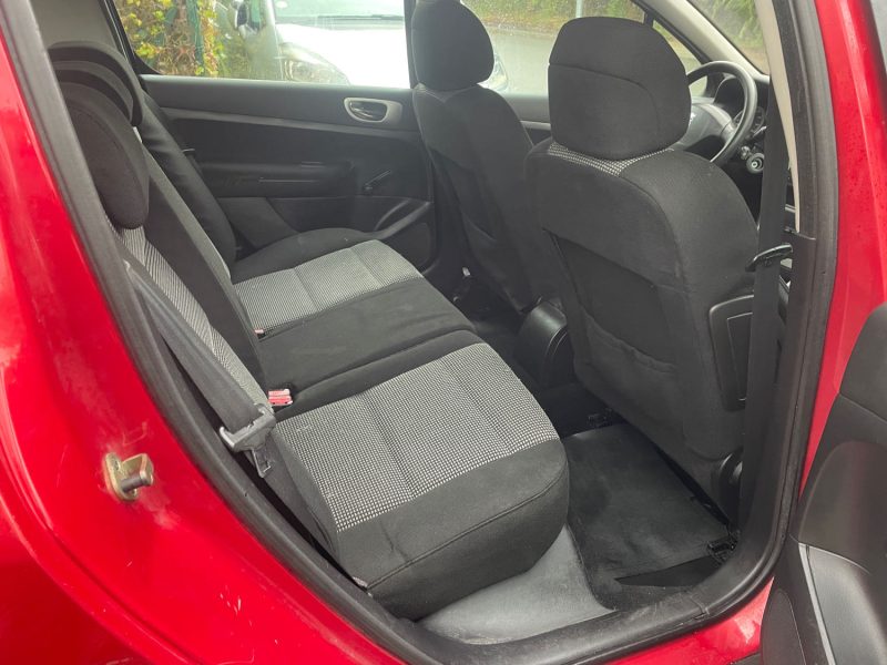 PEUGEOT 307 1.4I - 16V 95CH 