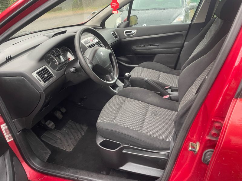 PEUGEOT 307 1.4I - 16V 95CH 