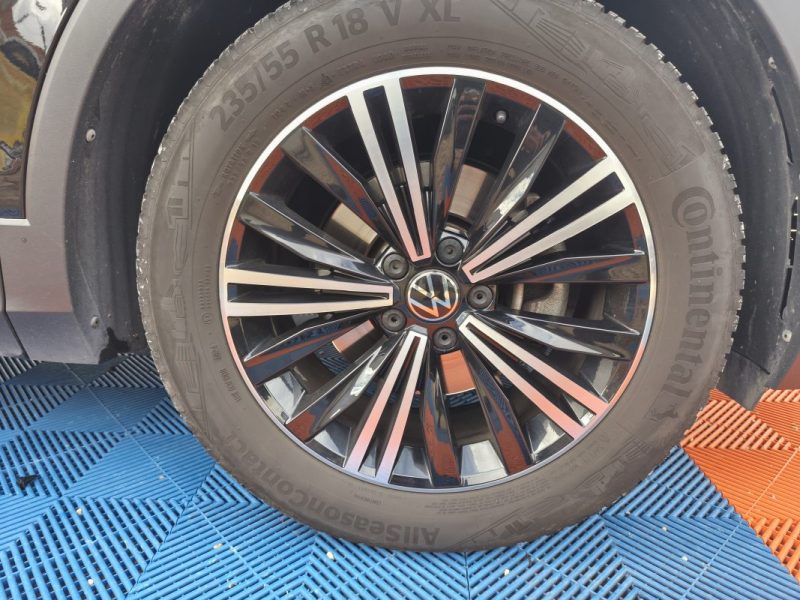 VOLKSWAGEN TIGUAN 1.5 TSI 150CH R-LINE DSG7 2022 VOLKSWAGEN Model :TIGUAN Finition:1.5 TSI 150ch R-L