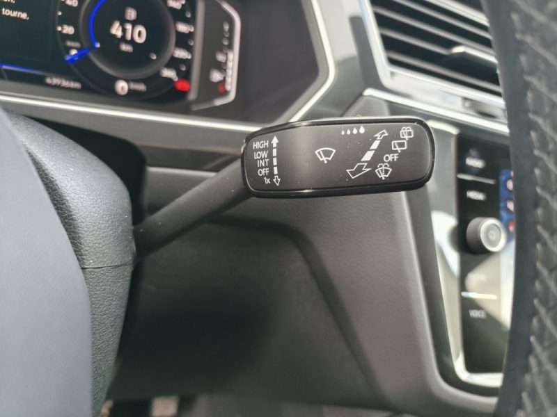 VOLKSWAGEN TIGUAN 1.5 TSI 150CH R-LINE DSG7 2022 VOLKSWAGEN Model :TIGUAN Finition:1.5 TSI 150ch R-L