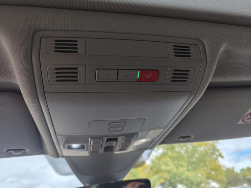 VOLKSWAGEN TIGUAN 1.5 TSI 150CH R-LINE DSG7 2022 VOLKSWAGEN Model :TIGUAN Finition:1.5 TSI 150ch R-L