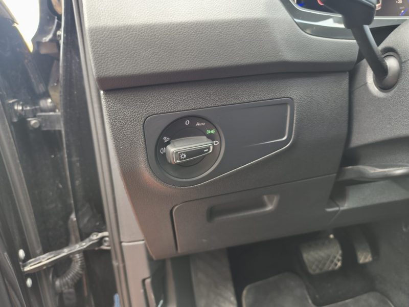 VOLKSWAGEN TIGUAN 1.5 TSI 150CH R-LINE DSG7 2022 VOLKSWAGEN Model :TIGUAN Finition:1.5 TSI 150ch R-L