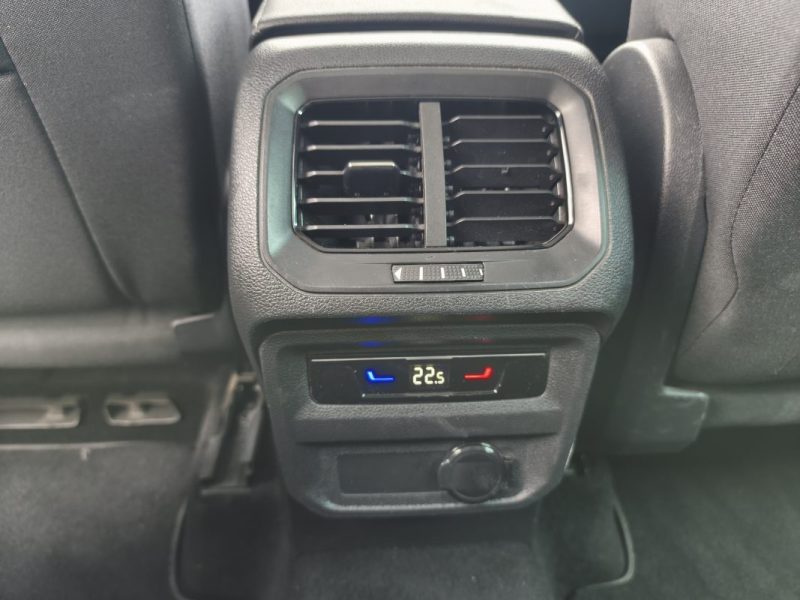 VOLKSWAGEN TIGUAN 1.5 TSI 150CH R-LINE DSG7 2022 VOLKSWAGEN Model :TIGUAN Finition:1.5 TSI 150ch R-L