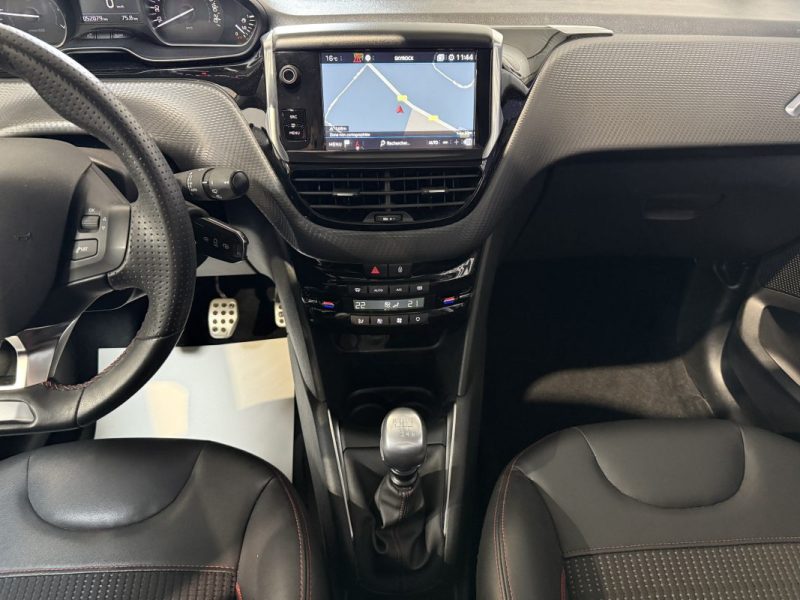 PEUGEOT 208 1.2 110 GT-LINE BVM 6 / APPLE CARPLAY / COURROIE DE DISTRIBUTION NEUVE 