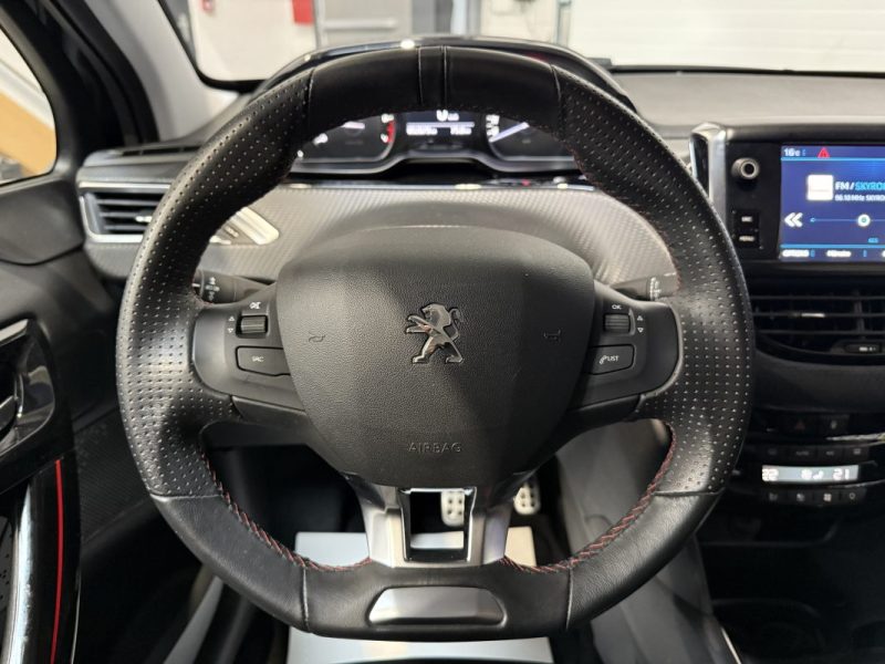 PEUGEOT 208 1.2 110 GT-LINE BVM 6 / APPLE CARPLAY / COURROIE DE DISTRIBUTION NEUVE 
