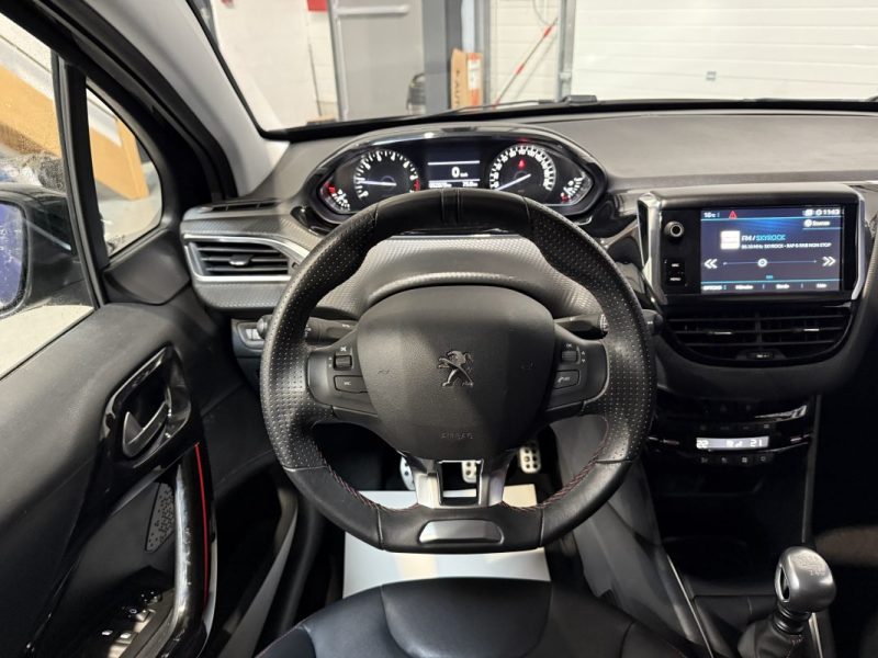 PEUGEOT 208 1.2 110 GT-LINE BVM 6 / APPLE CARPLAY / COURROIE DE DISTRIBUTION NEUVE 