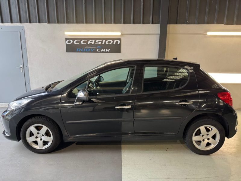 PEUGEOT  207 1.4 VTI 16V URBAN  (116 000 KMS) 1° MAIN