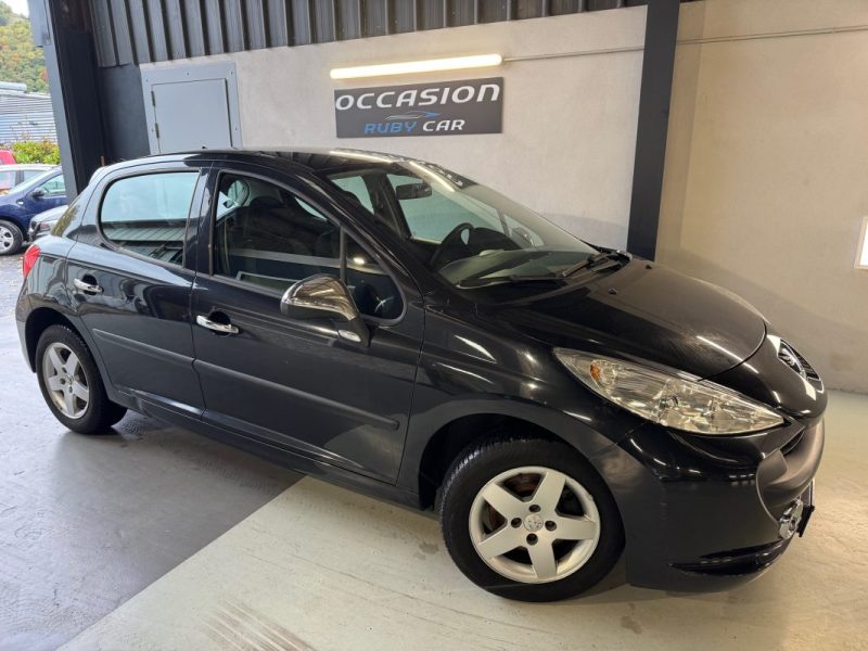 PEUGEOT  207 1.4 VTI 16V URBAN  (116 000 KMS) 1° MAIN