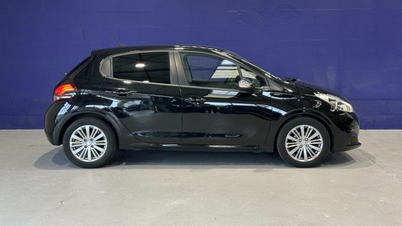 Peugeot 208 1.2 82ch Signature