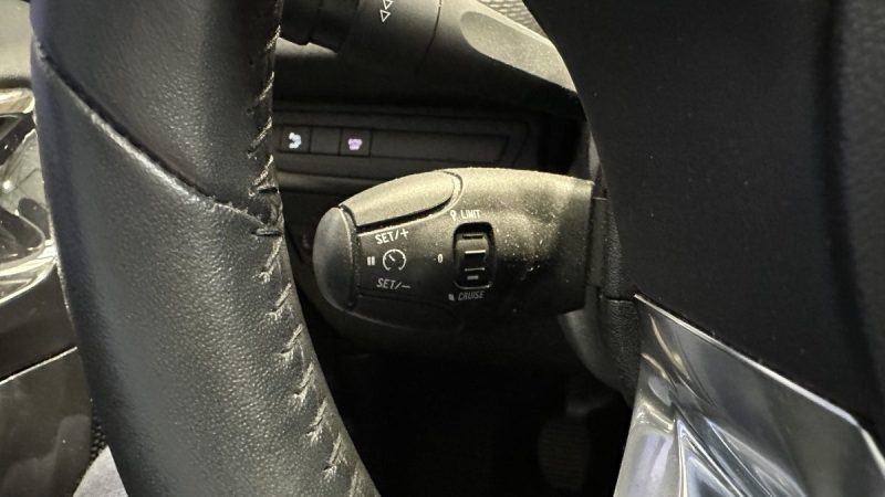 Peugeot 208 1.2 82ch Signature