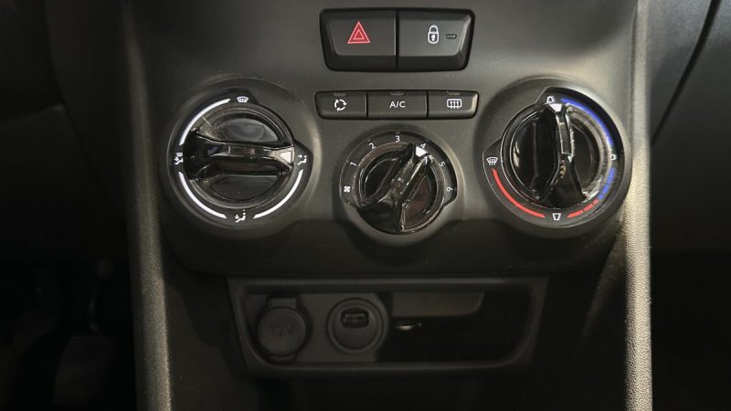 Peugeot 208 1.2 82ch Signature