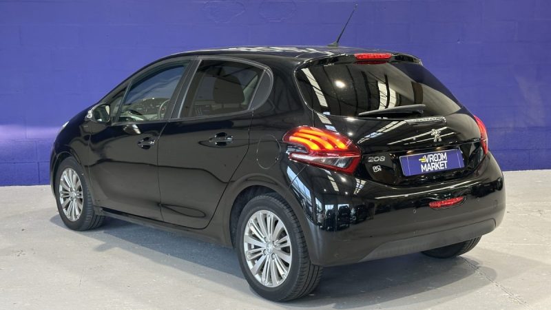 Peugeot 208 1.2 82ch Signature