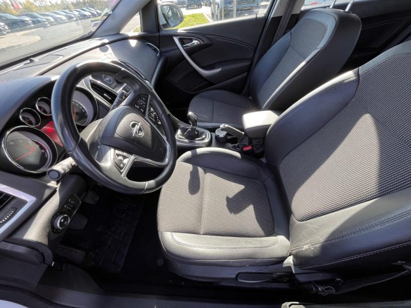 OPEL ASTRA IV (2) 1.4 TURBO 140 S/S COSMO - GARANTIE