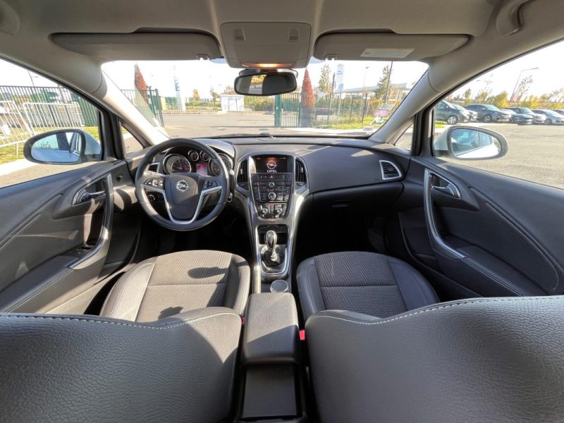 OPEL ASTRA IV (2) 1.4 TURBO 140 S/S COSMO - GARANTIE