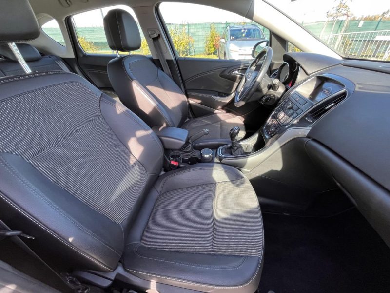 OPEL ASTRA IV (2) 1.4 TURBO 140 S/S COSMO - GARANTIE