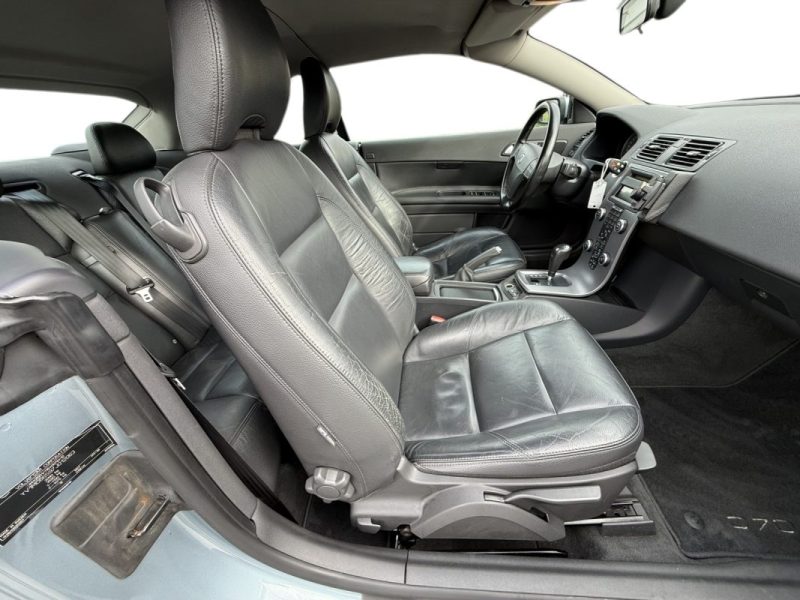 VOLVO C70 CAB 2.4I 170CH KINETIC BVA