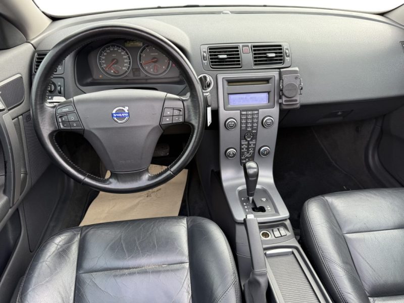 VOLVO C70 CAB 2.4I 170CH KINETIC BVA