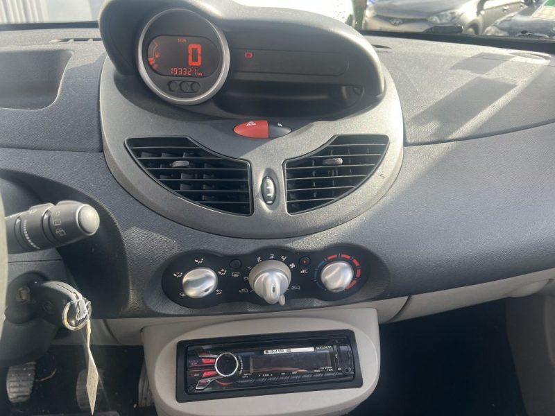 Renault Twingo 1.2i 75 Ch Garantie 